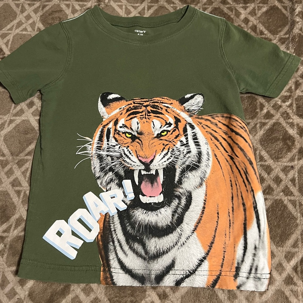 Carter’s Size 4/5 Tiger Boys T-shirt - well-loved and cared for! 5 for $25 sale